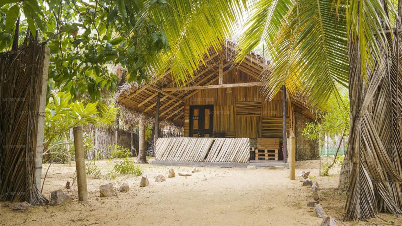 Valampuri Kitesurfing Resort Kalpitiya