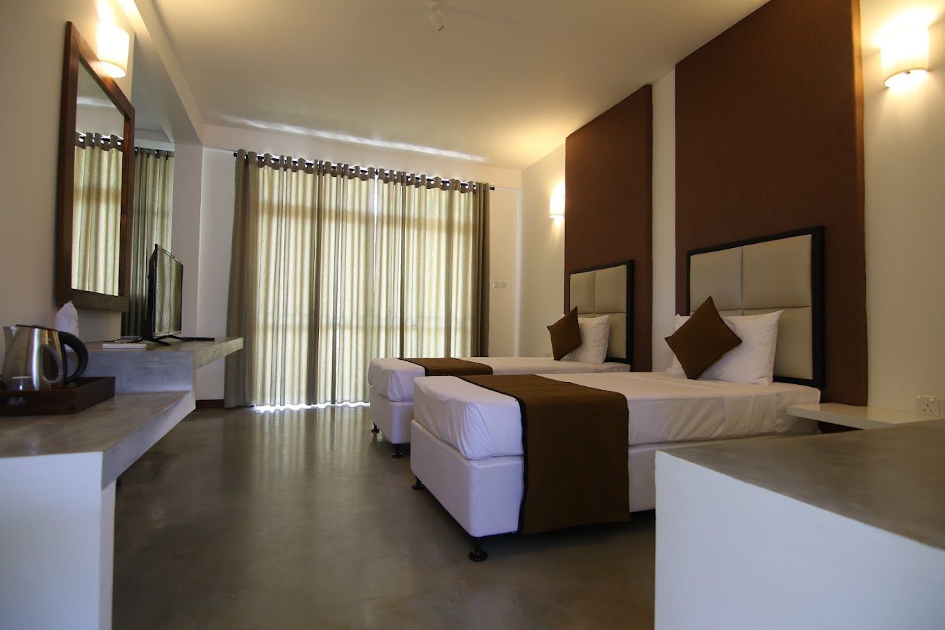 Jade Green, Hambantota