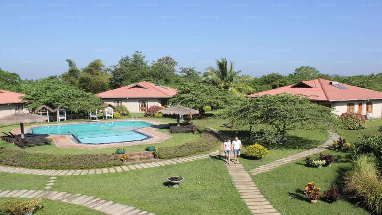 Hibiscus Garden, Tissamaharama‎