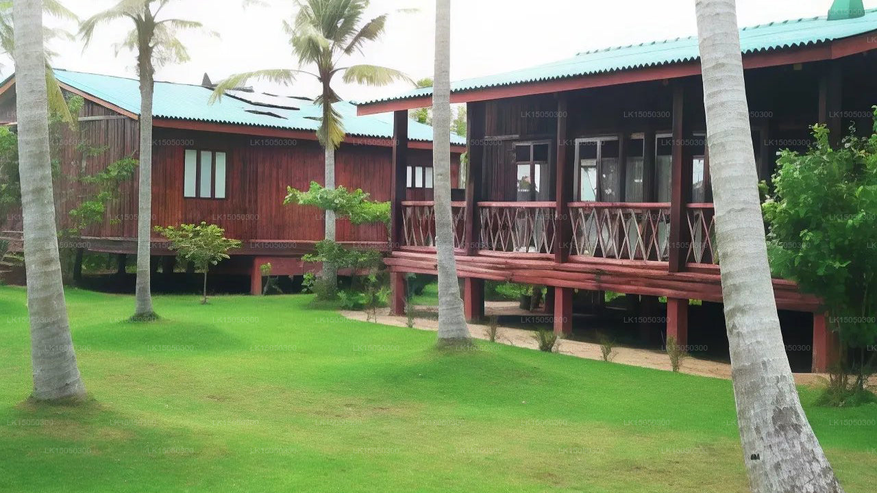 Owinka Lake Resort, Moronthuduwa