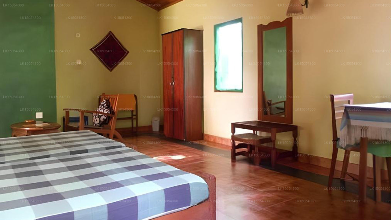 Kumbukgahawatta Hotel, Wadduwa