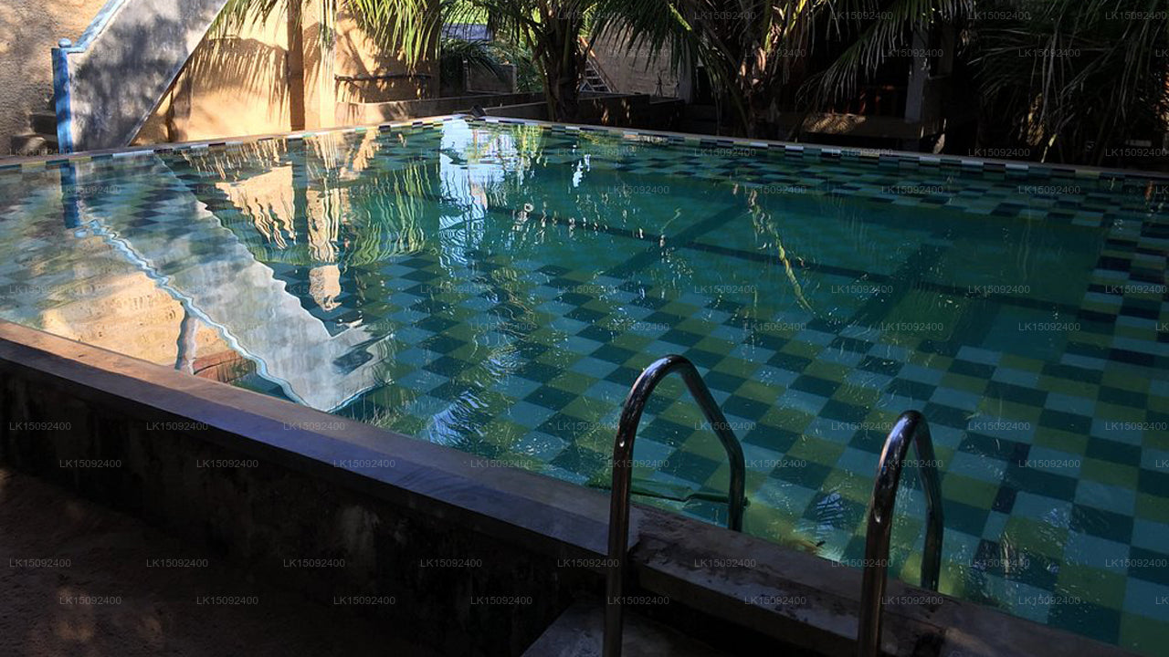 Sandy Cabanas, Tangalle