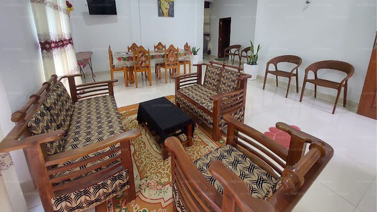 Bliss Lake Holiday Bungalow, Thissawewa