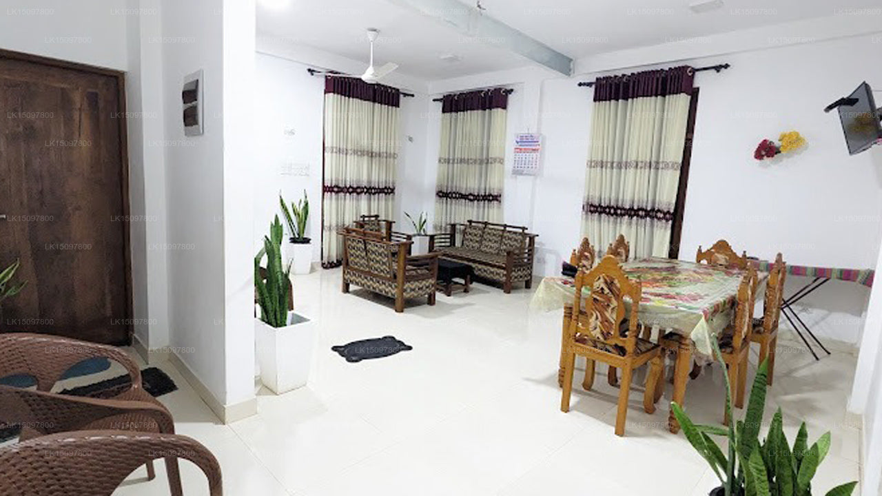 Bliss Lake Holiday Bungalow, Thissawewa