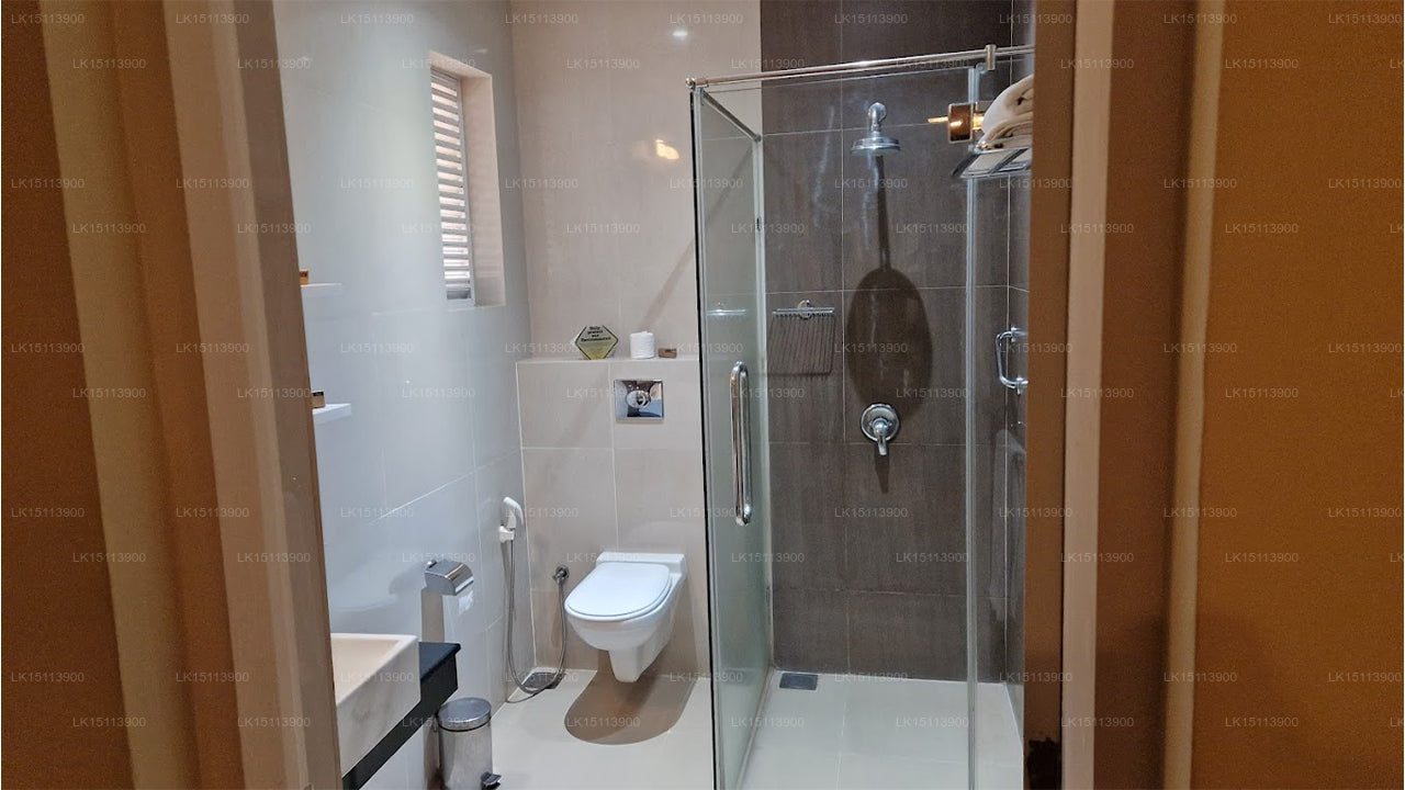 Palm Haven Hotel, Marawila