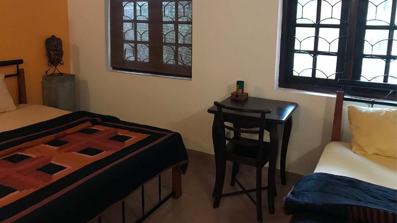 Colombo Hut, Colombo