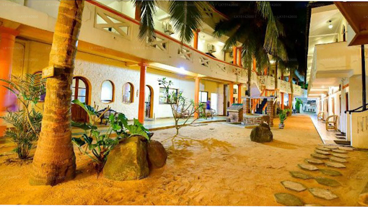 International Beach Hotel & Restaurant, Hikkaduwa