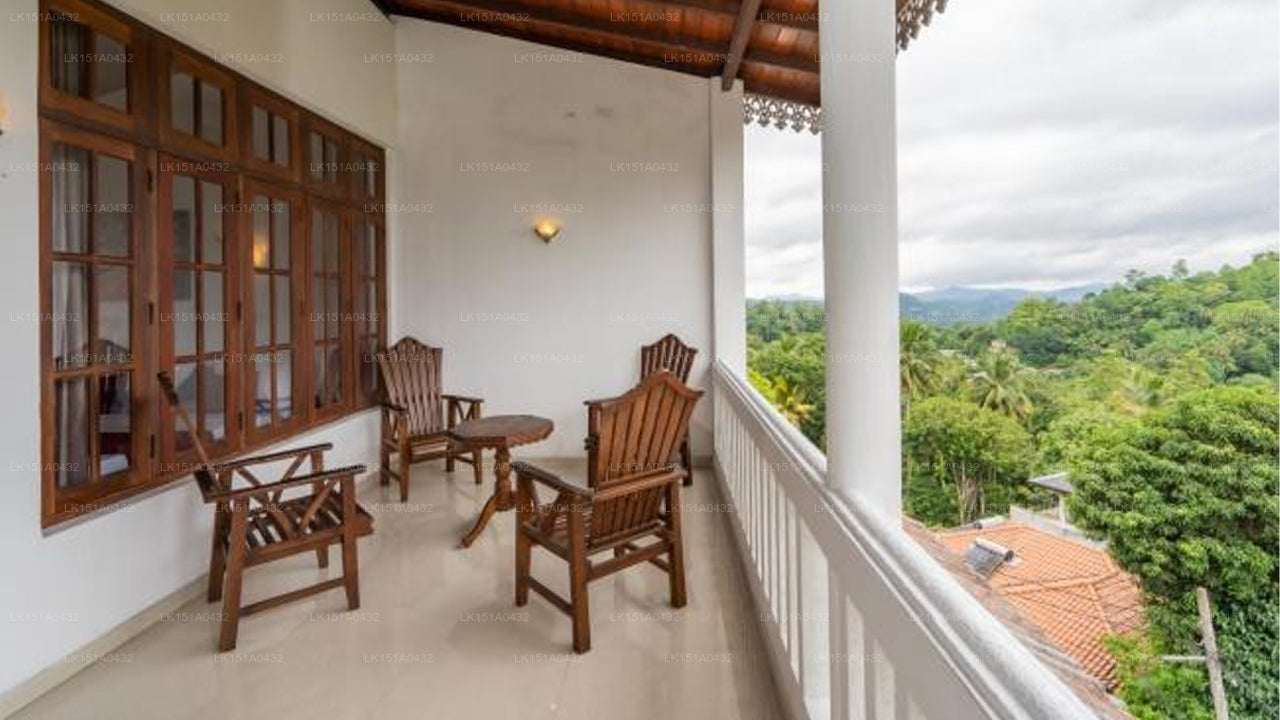 Kandy City Oasis Hotel