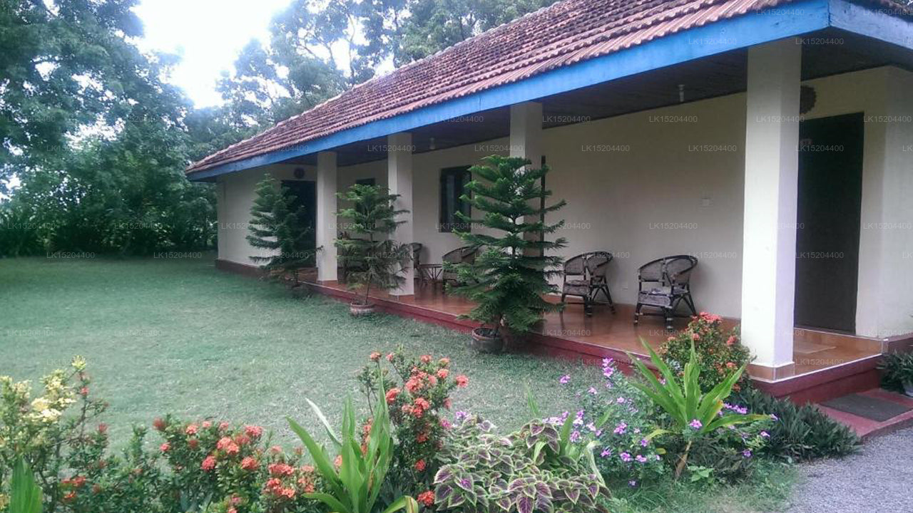 Crystal Blue Hotel, Nilaveli