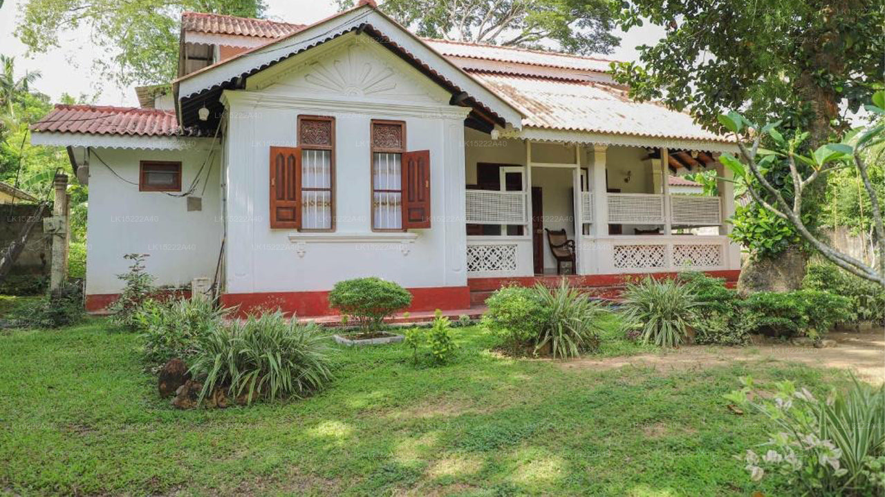 Ilamperuma Holiday Home, Weligama