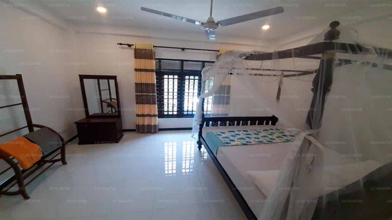 Hill House Rest, Mirissa