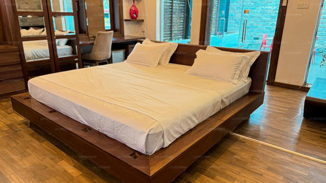 Mansion Square,  Dehiwala