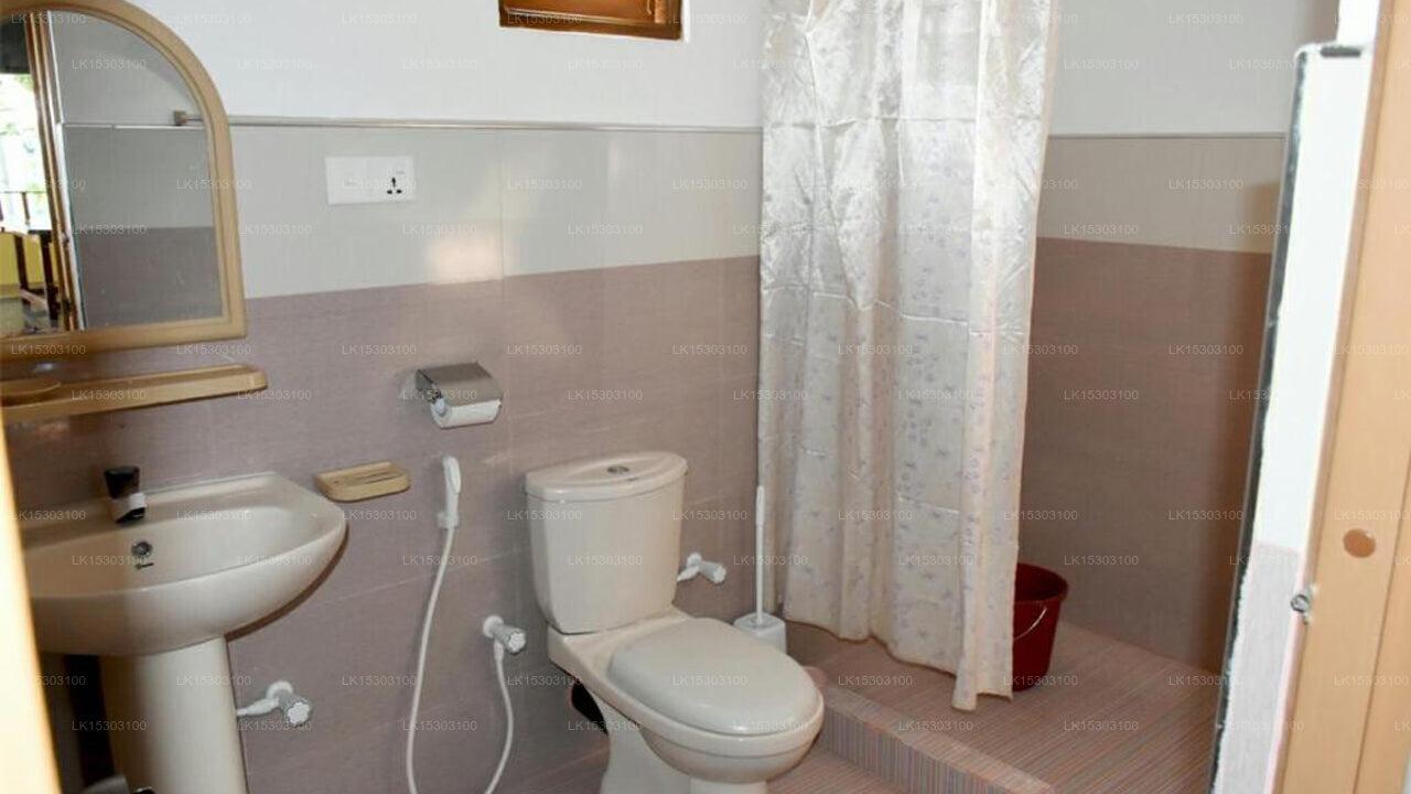 New Land Guest House, Pasikuda