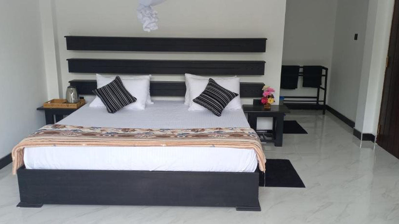 Ella Odyssey Inn  Sayura Guest House, Ella