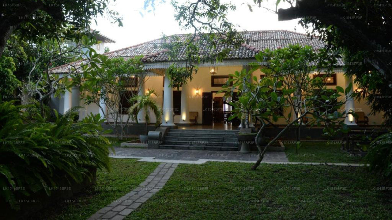 Pinipahana Walauwa Resort, Matara