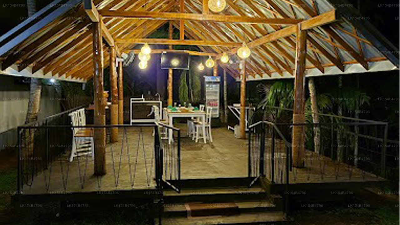 Rustic Cottages hotel, Udawalawe