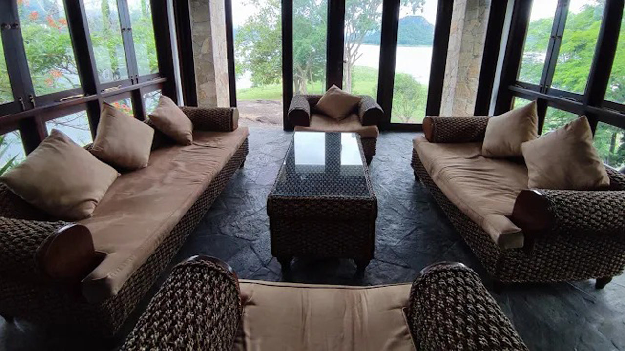 Hotel castle palace, Kandy