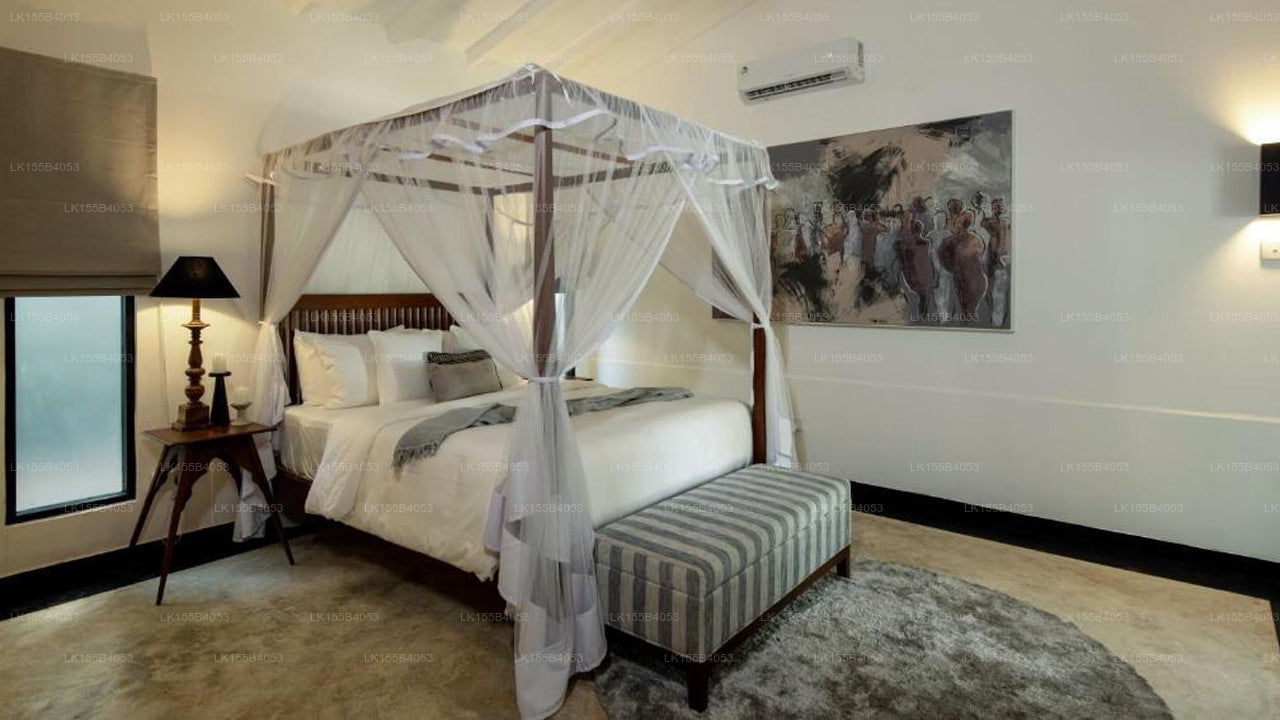 The Well House, Unwatuna