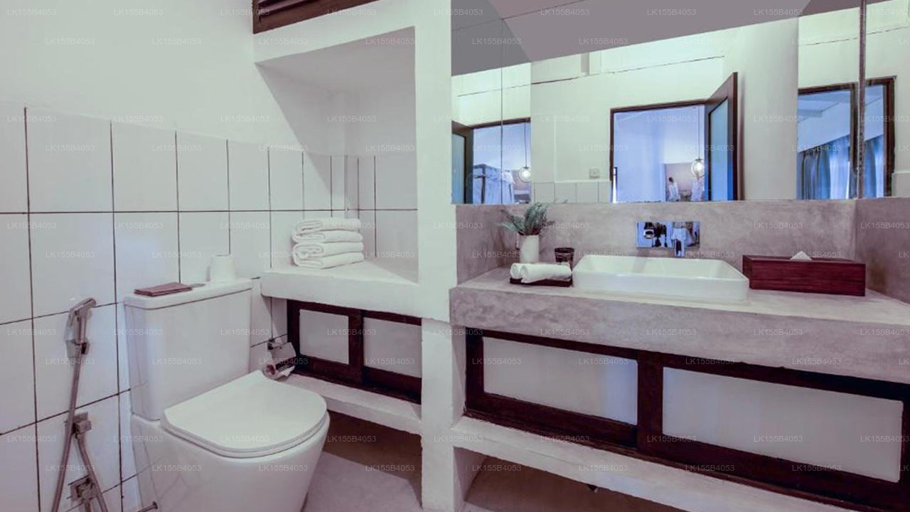 The Well House, Unwatuna