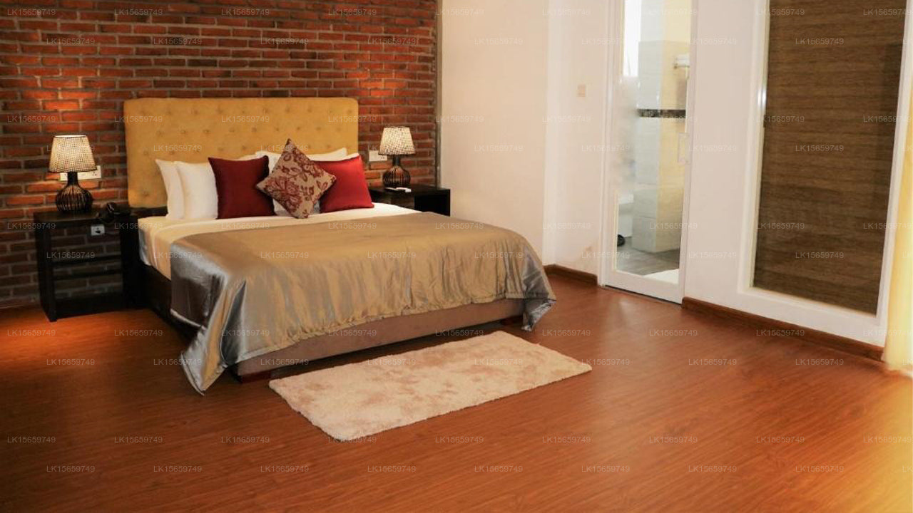 Daffodils Beach, Negombo