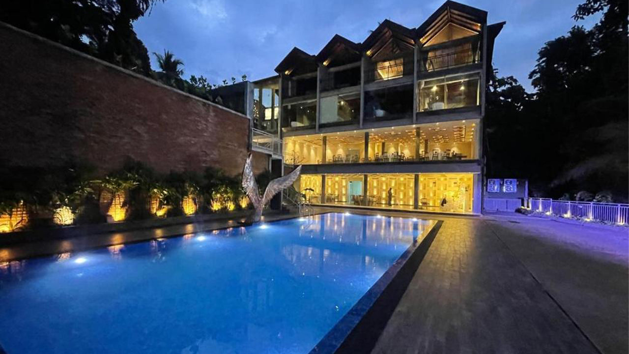 Hotel Grand Amanee, Rathnapura