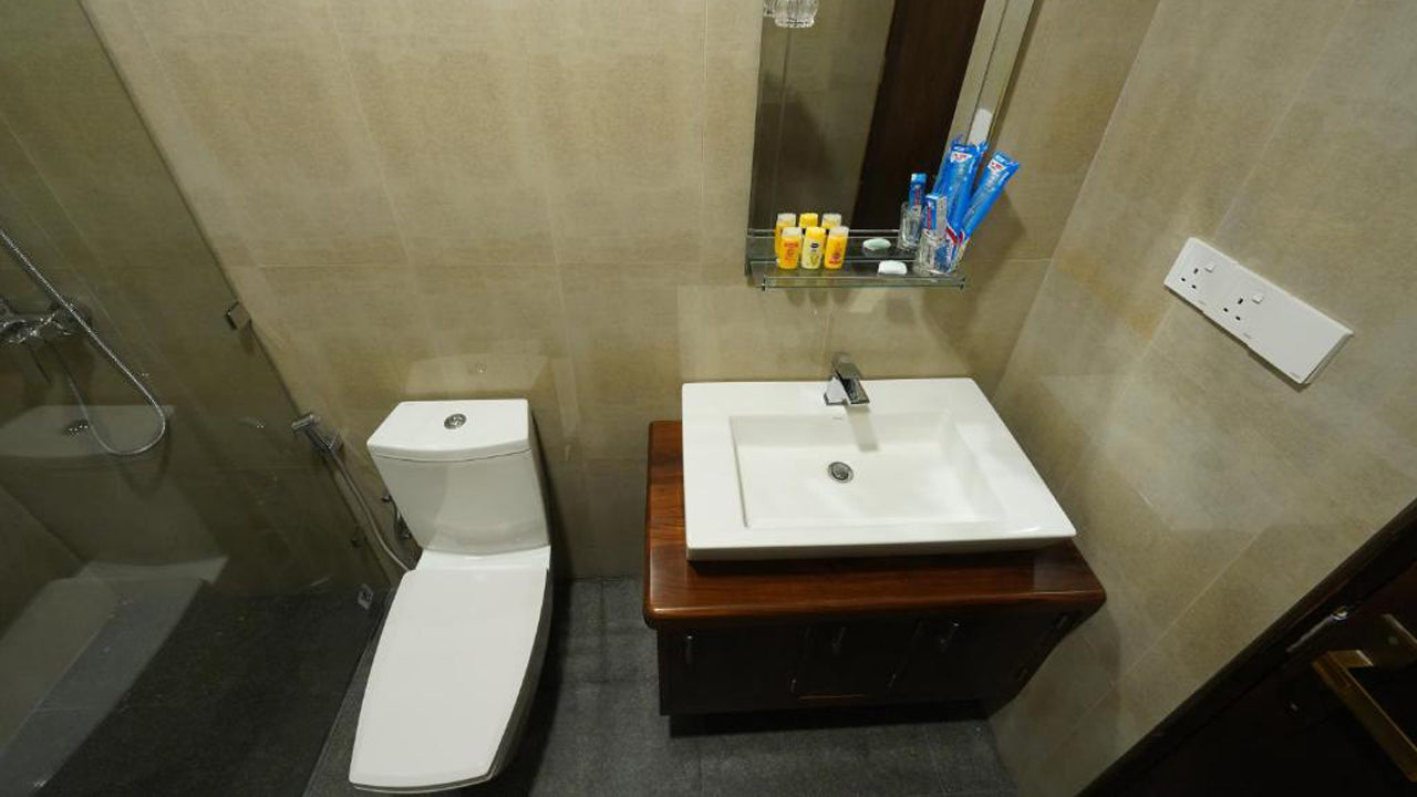 Hotel Grand Amanee, Rathnapura