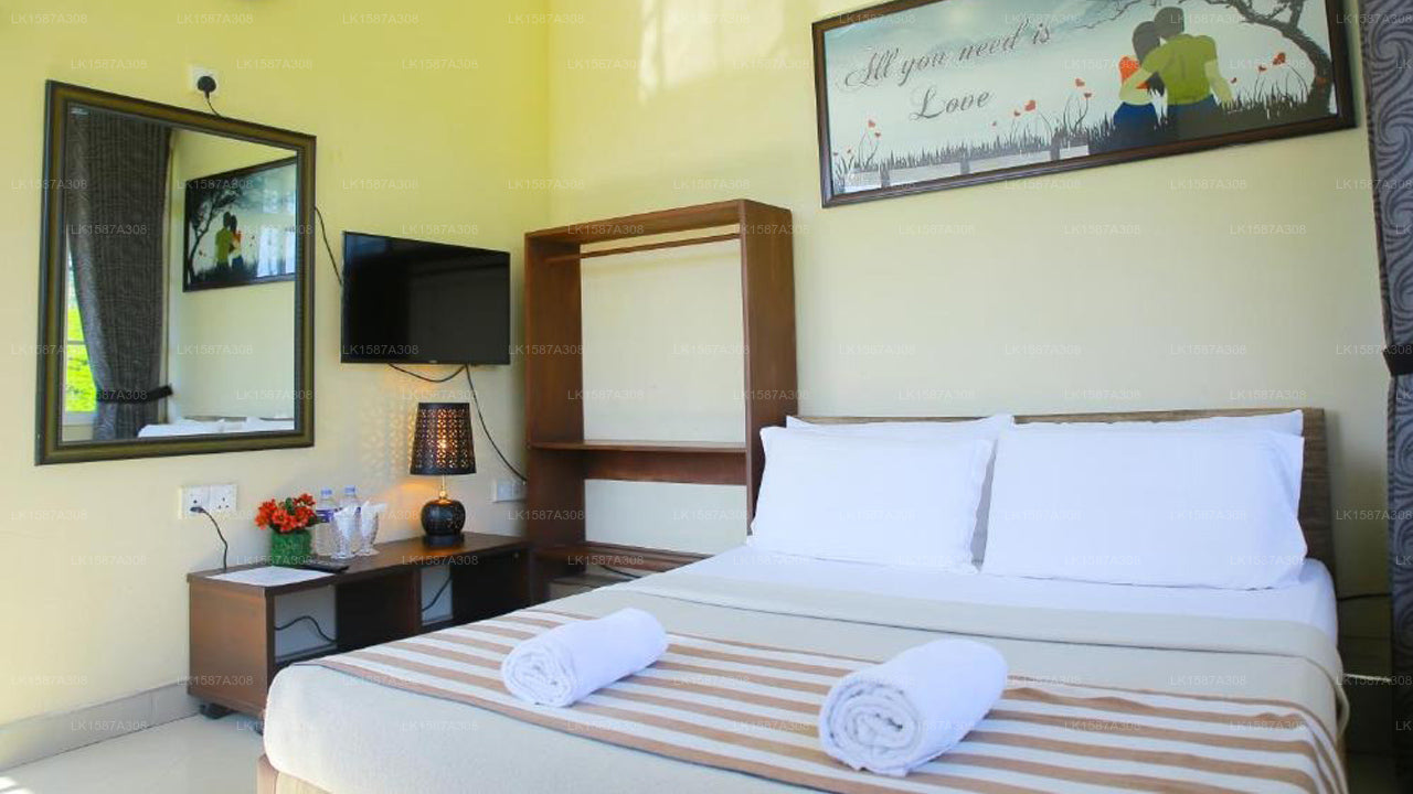 Hill Cool Restaurant,Nuwara eliya