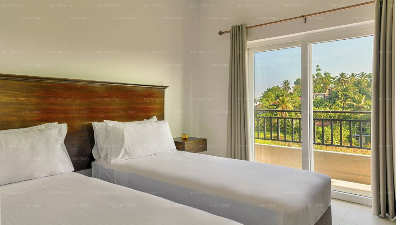 Fairway Sunset, Galle