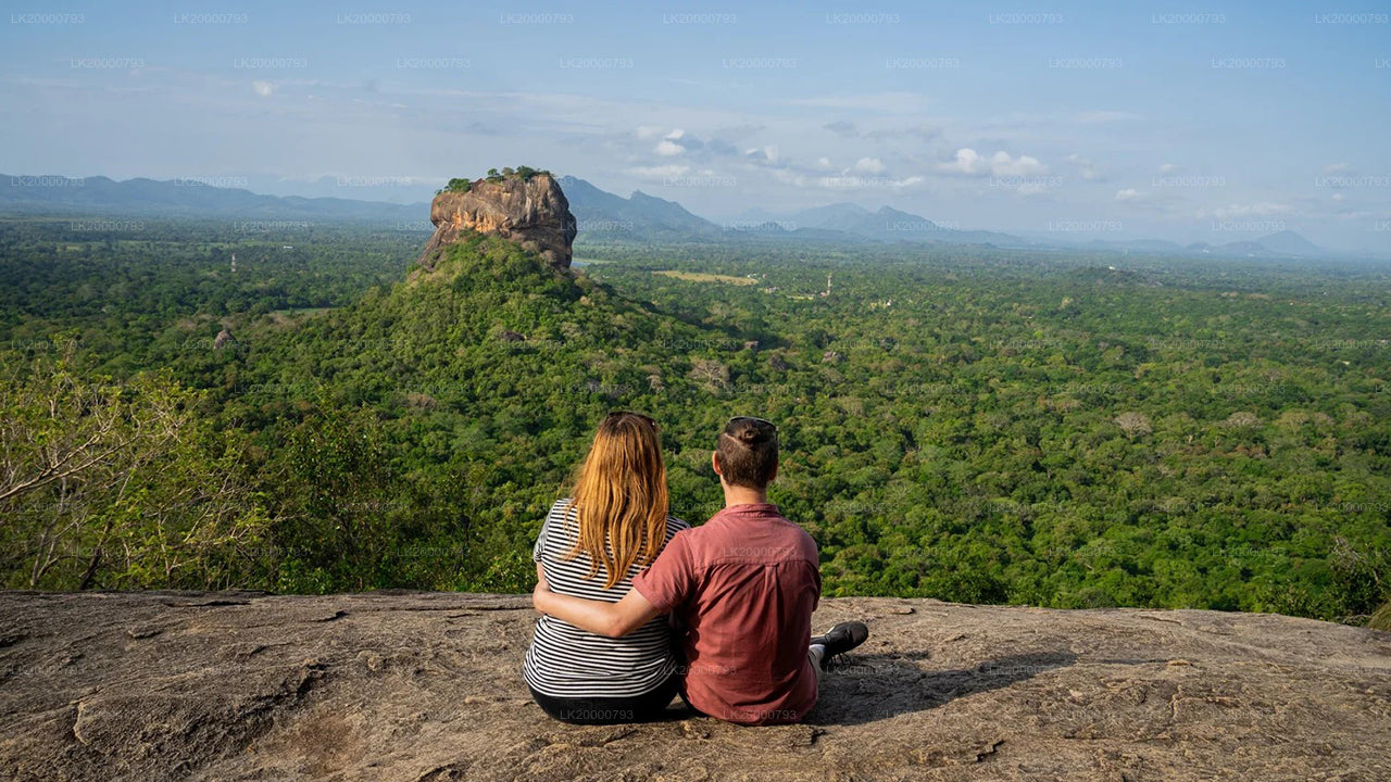 पिदुरंगला गाइडेड टूर एंट्रेंस टिकट के साथ