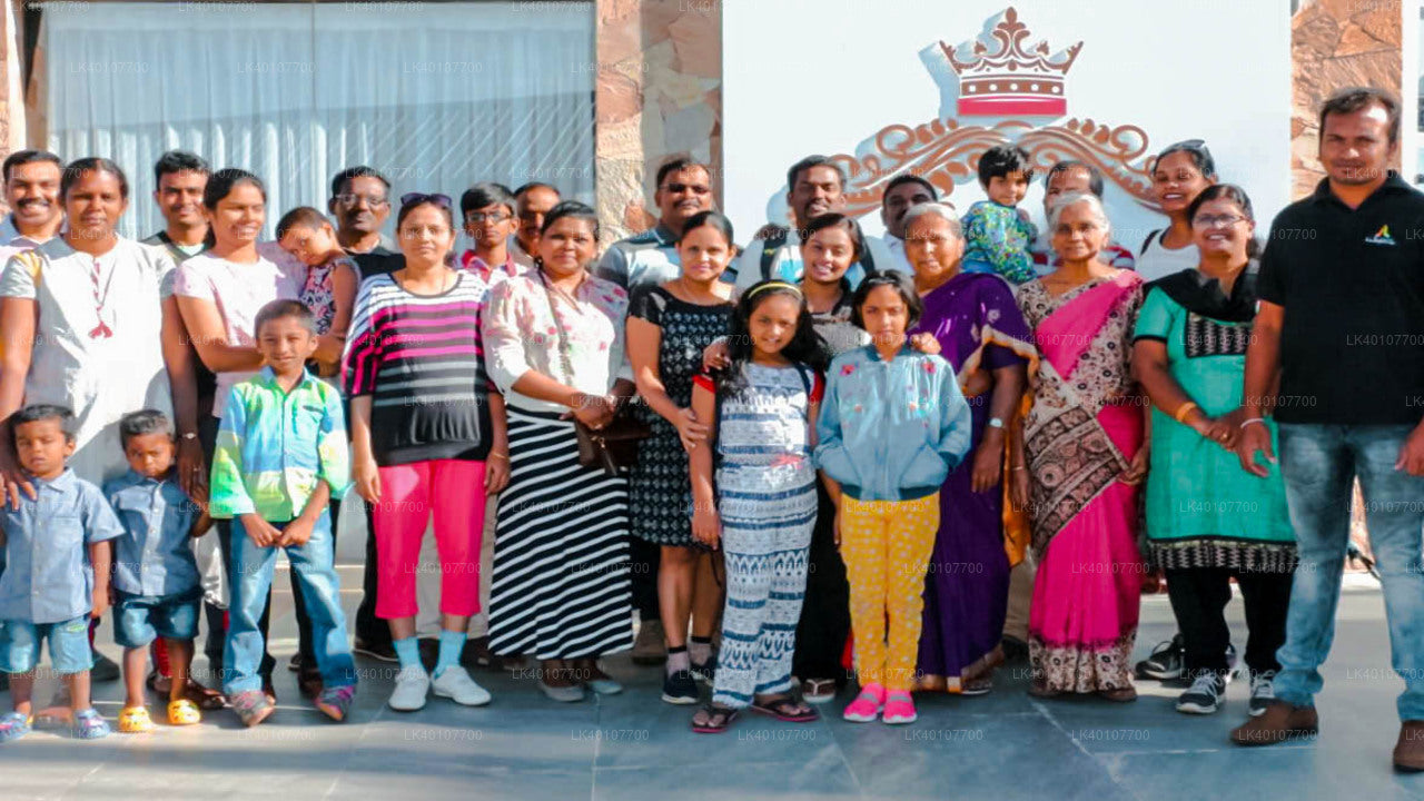 उनावटुना सिटी से कोलंबो हवाई अड्डा (CMB) निजी स्थानांतरण