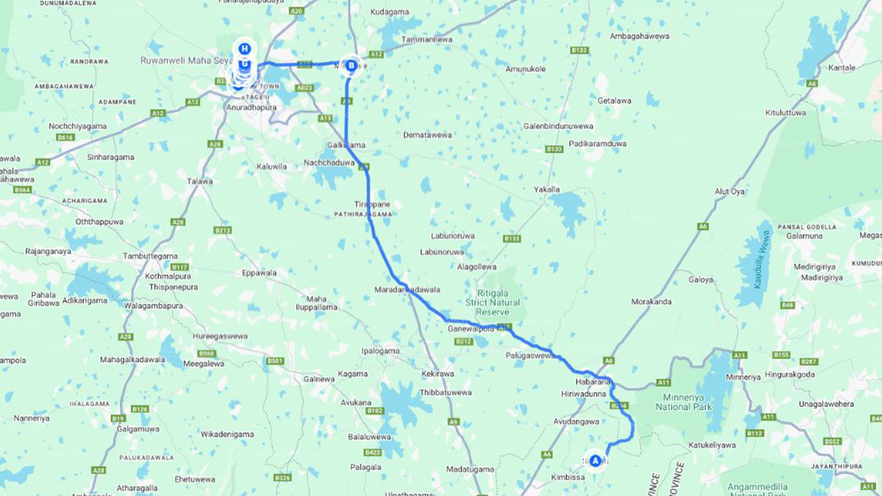 सिगिरिया से पवित्र शहर अनुराधापुरा