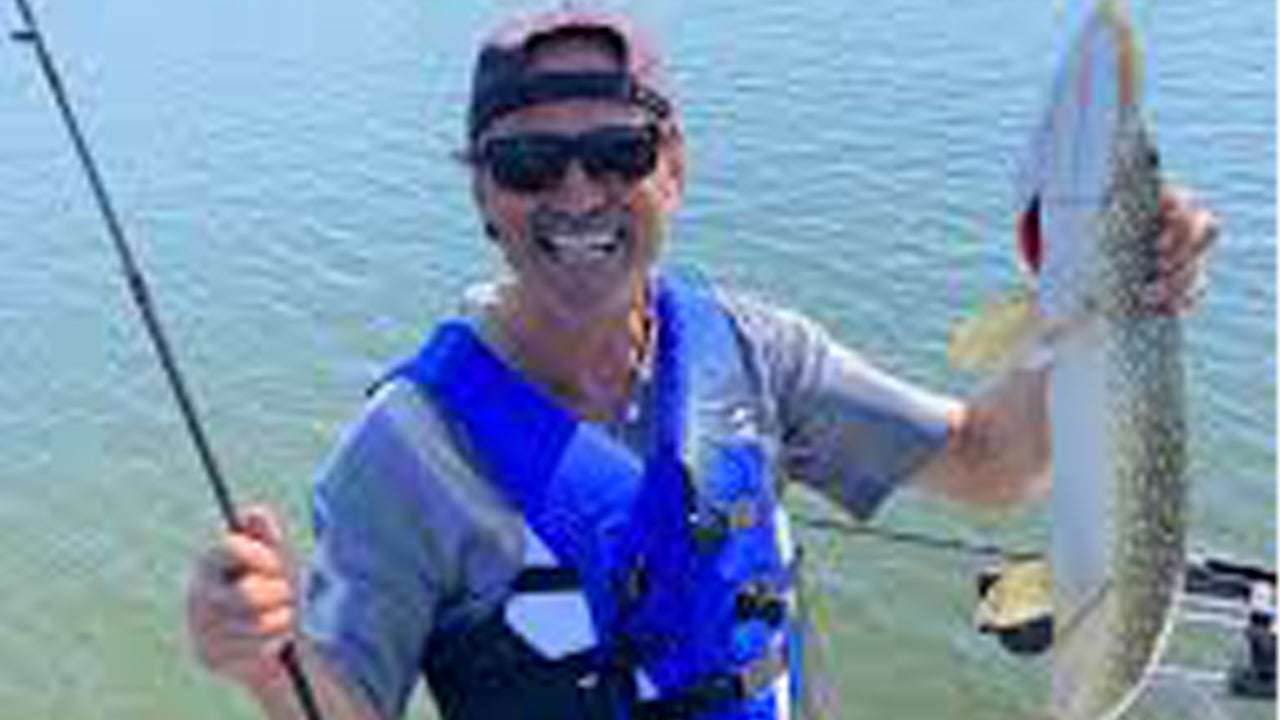 मिरिसा से रात भर मछली पकड़ने का क्रूज़