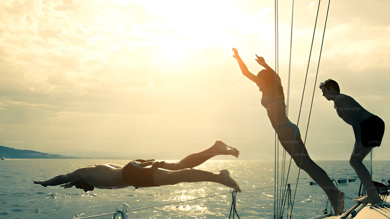 गैले से 3 घंटे का शेयर्ड सनसेट क्रूज़