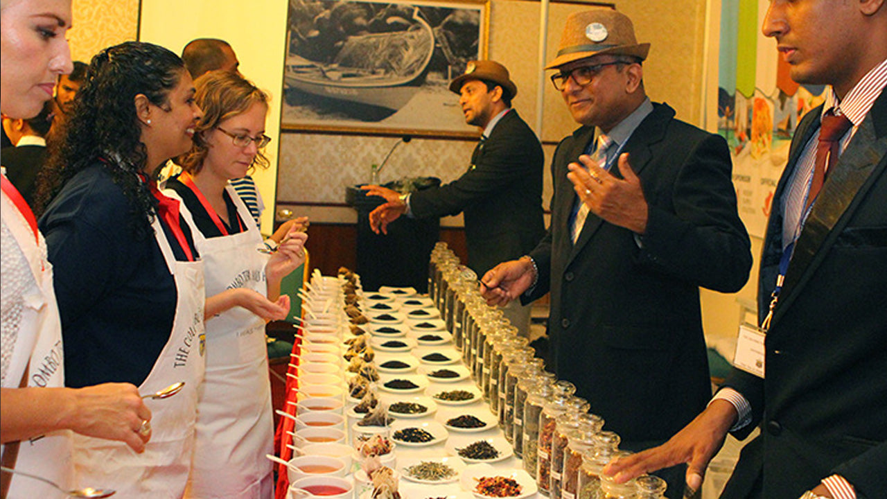 कोलंबो से सीलोन चाय का स्वाद लेना