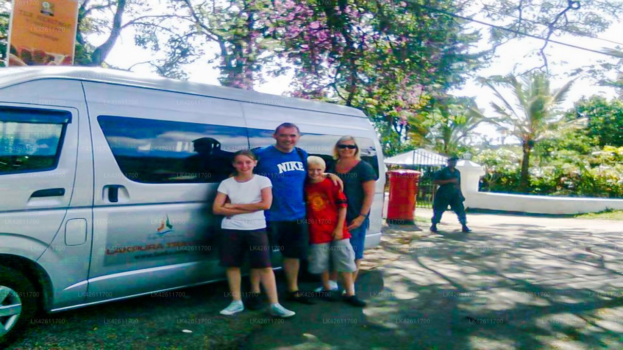 नेगोम्बो शहर से कोलंबो हवाई अड्डे (CMB) तक निजी स्थानांतरण