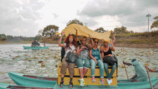 कोलंबो से सिगिरिया रॉक और गांव का दौरा