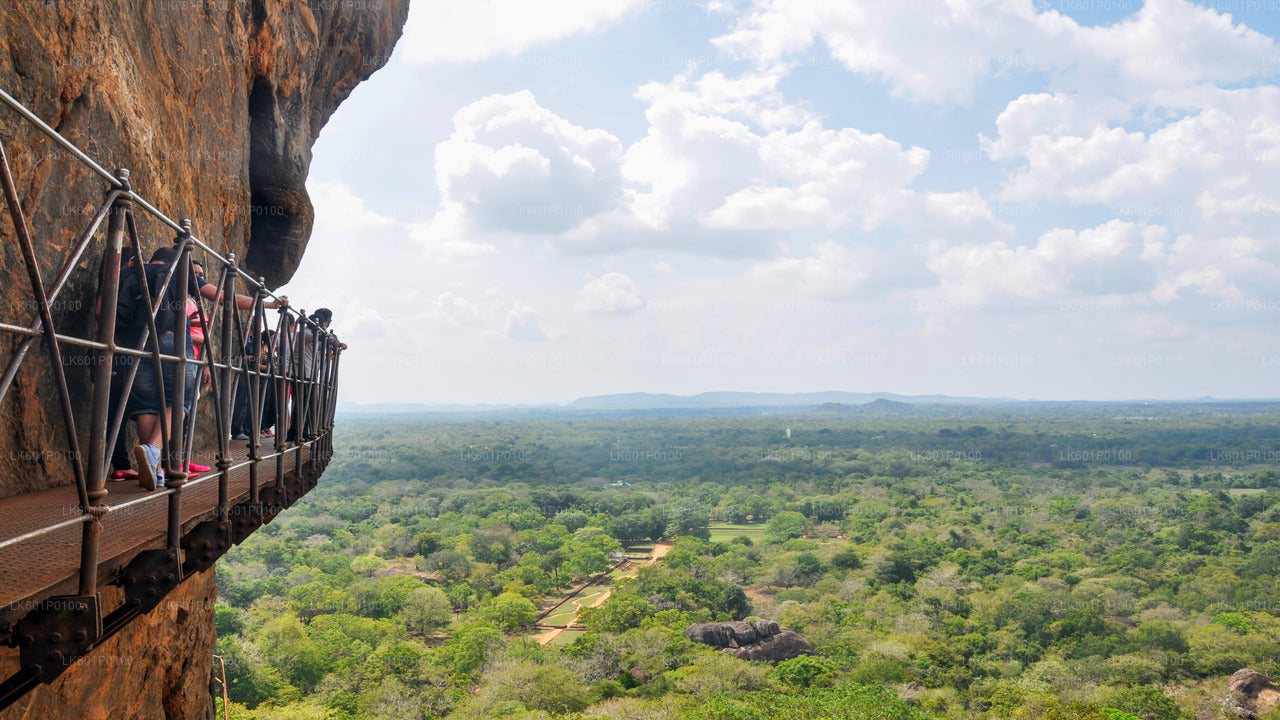 Sigiriya and Dambulla from Negombo