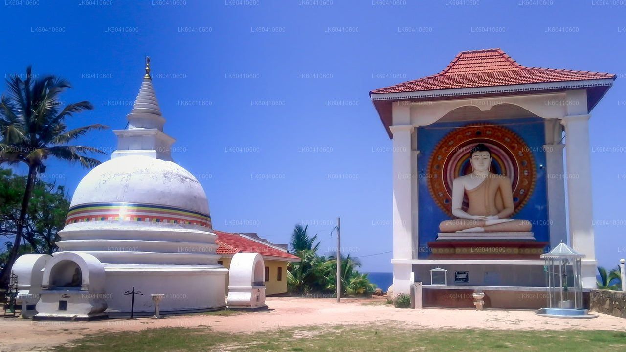 उनावटुना से छिपे हुए मंदिर और सुनसान तटीय इलाकों का टूर