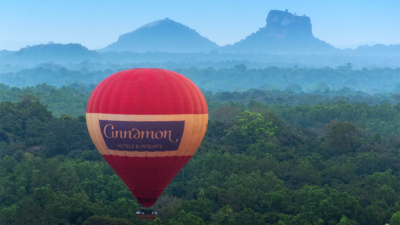 कंडलामा से हॉट एयर बैलूनिंग