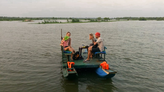 तंगल्ले से कलामेटिया अभयारण्य में नाव द्वारा पक्षी अवलोकन
