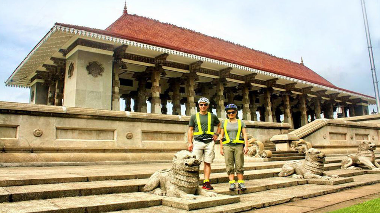 कोलंबो शहर की साइकिल से घूमने की खास जगहें