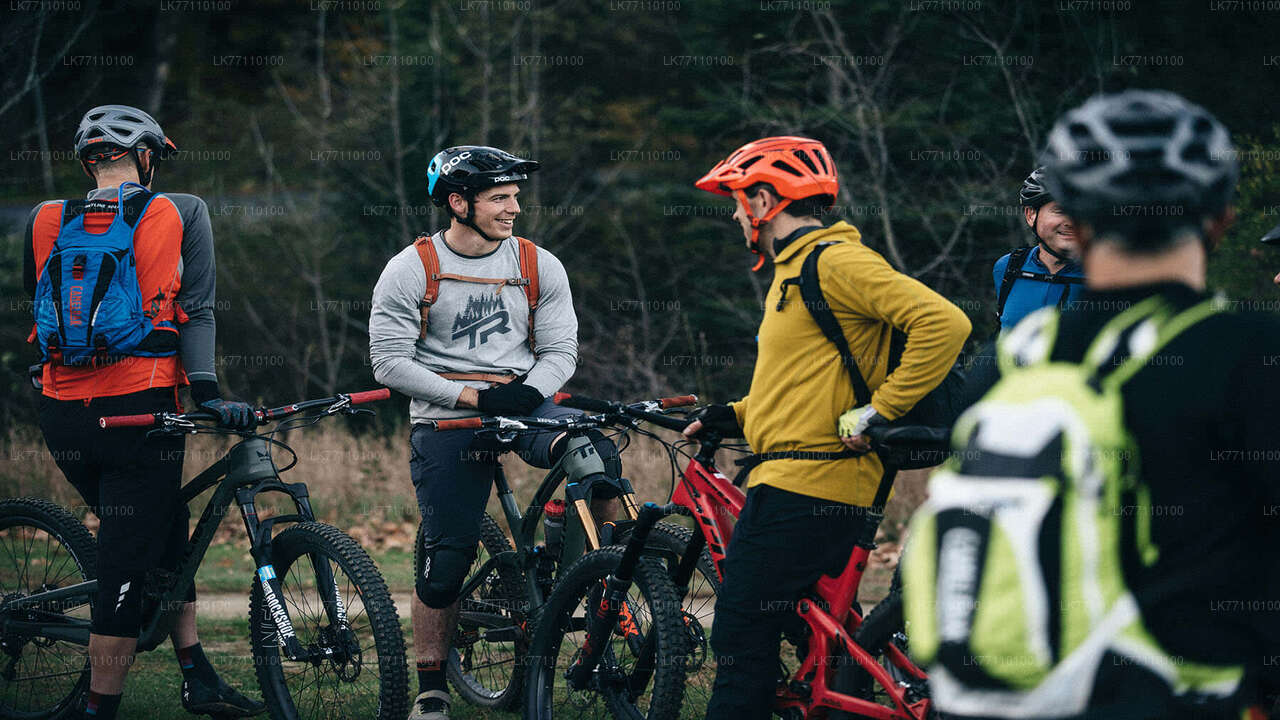 हिक्काडुवा से साइकिल चलाना