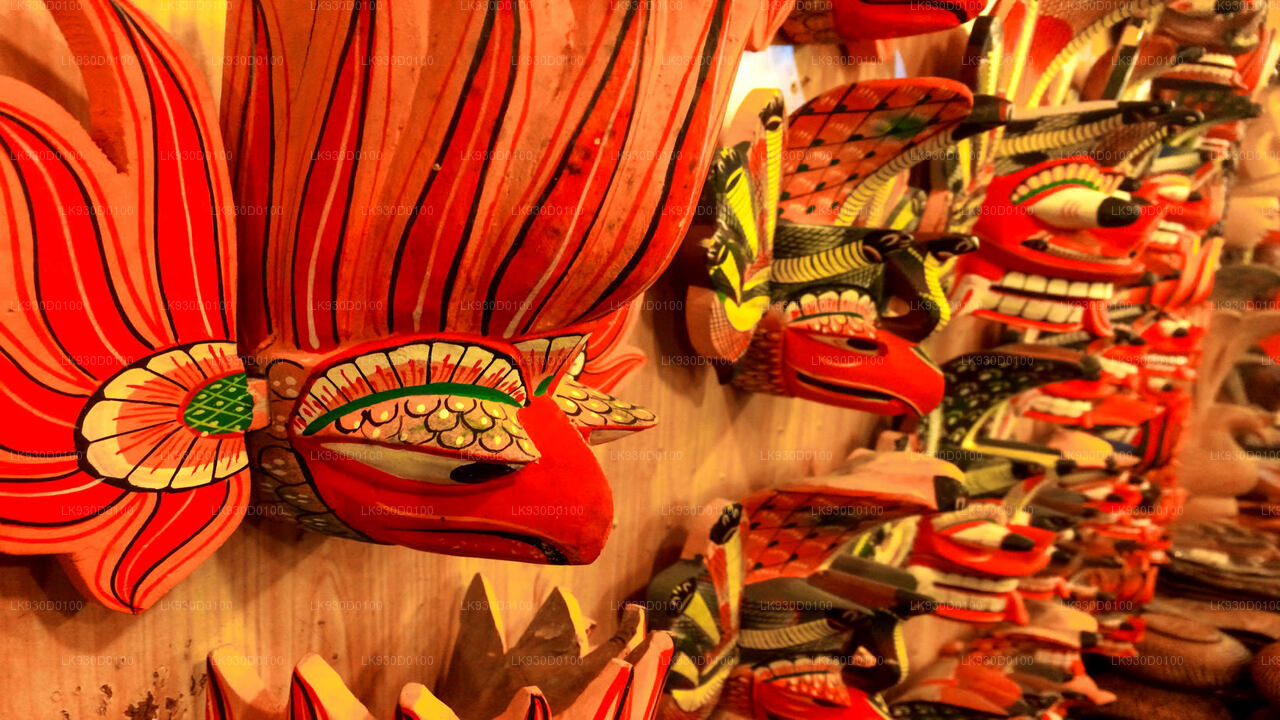 बेंटोटा से मास्क बनाने का टूर  बे ...